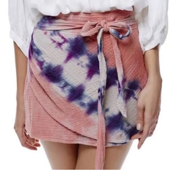 Brand: Free people Style: Tie dye with tie Size: 2 - Picture 3 of 4